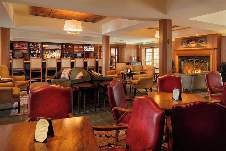Williamsburg Lodge Autograph Collection