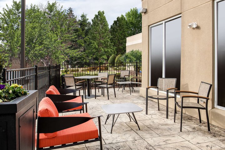 Terrace/Patio 38 of 39