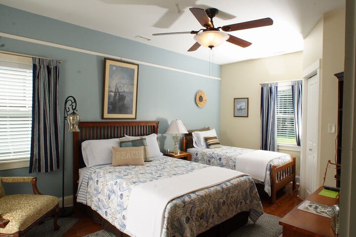 Room 16 of 39