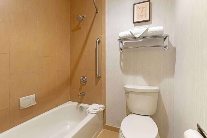 Best Western Plus Rancho Cordova Inn