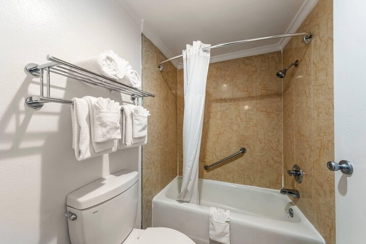 Quality Inn Long Beach - Signal Hill
