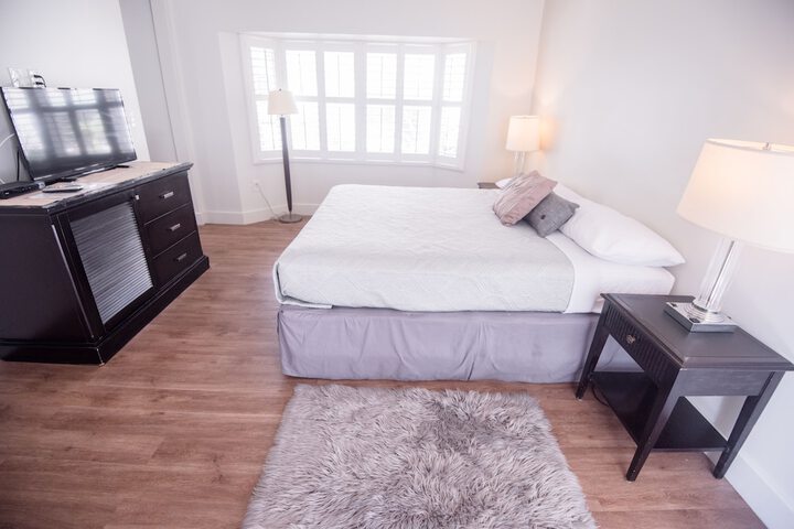 Room 11 of 50