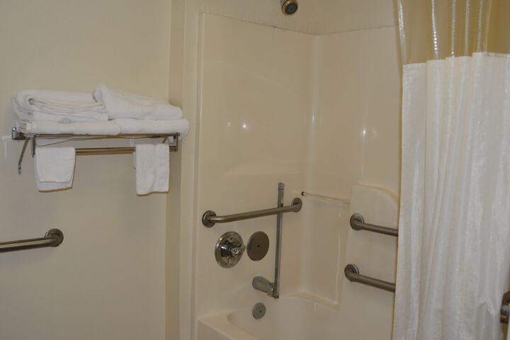 Room 21 of 36