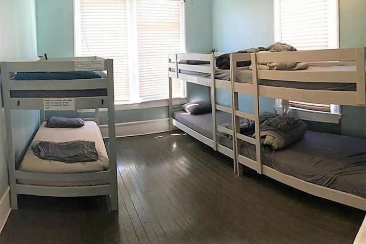 Room 22 of 27