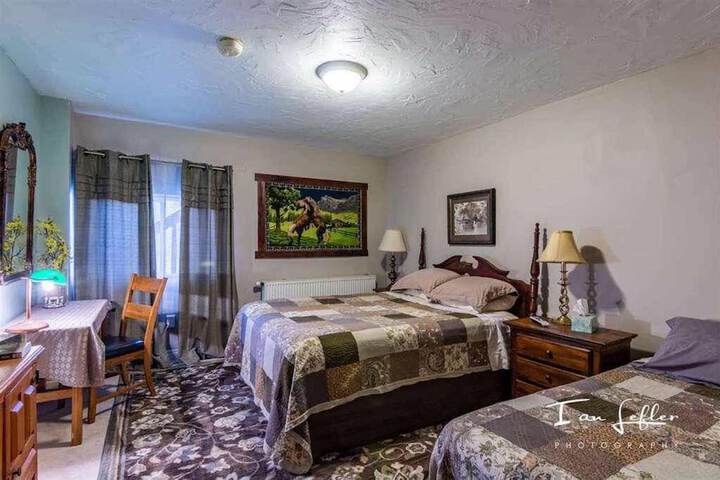 Room 26 of 40