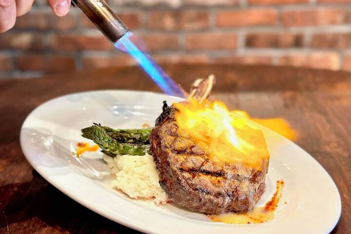 Dining 47 of 69