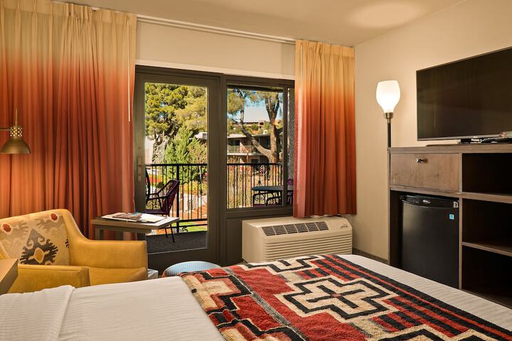 Room 20 of 80