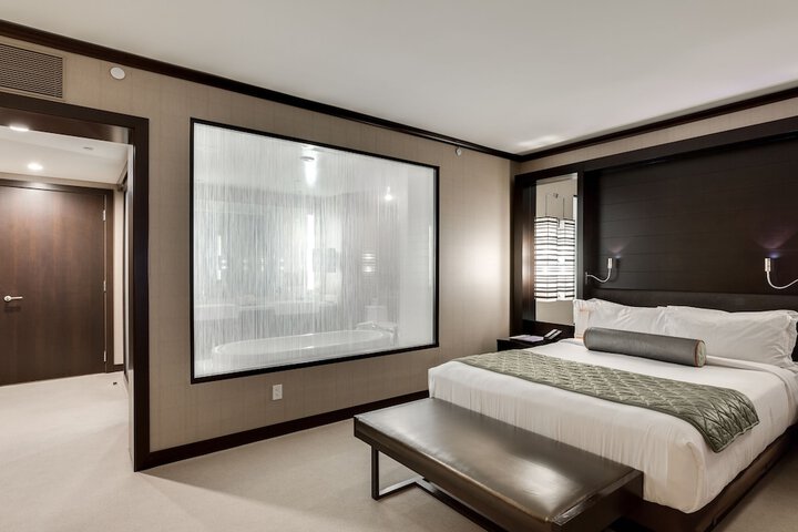 Room 113 of 122