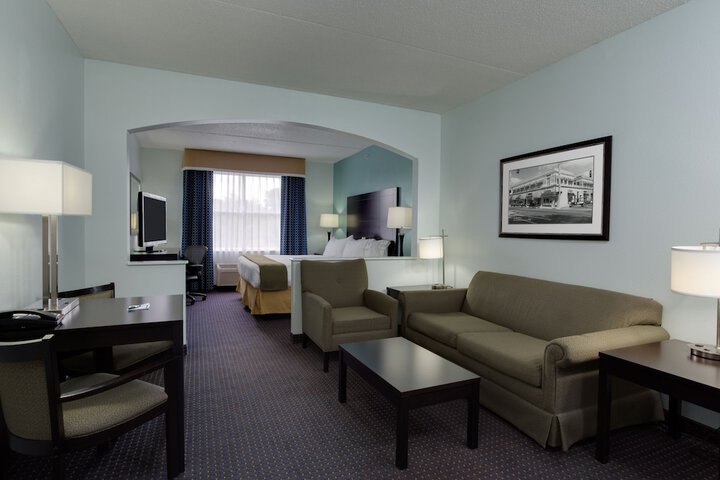 Room 27 of 59