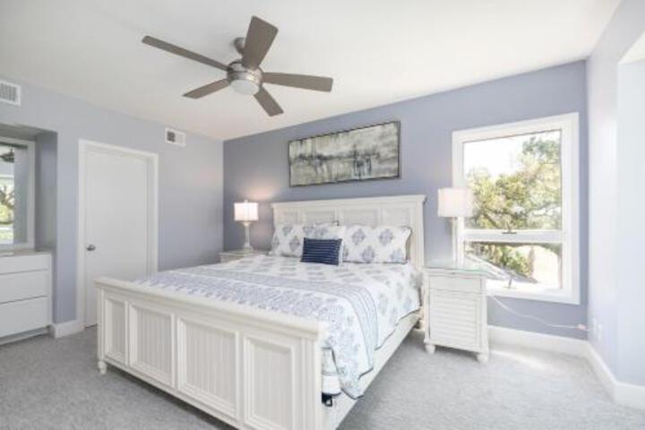 4989 Turtle Point Villa by RedAwning