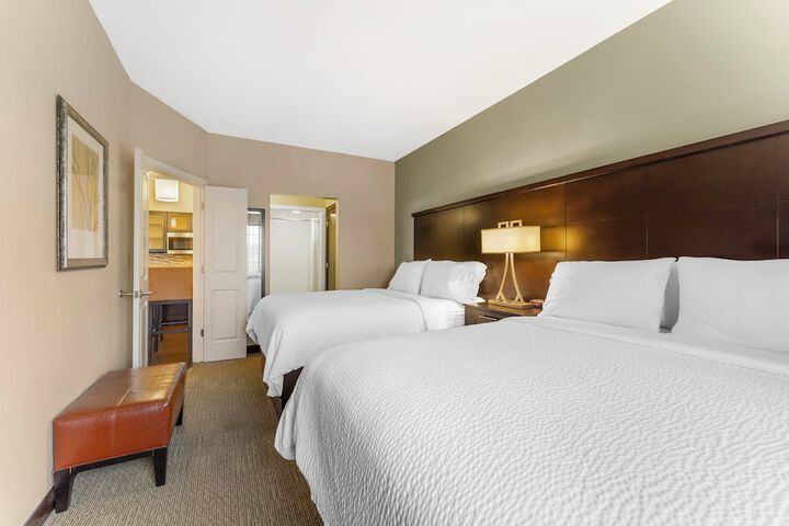 Room 15 of 32