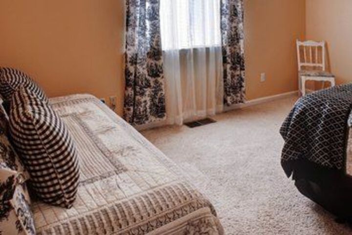 Paso City View 3 Br Home by RedAwning