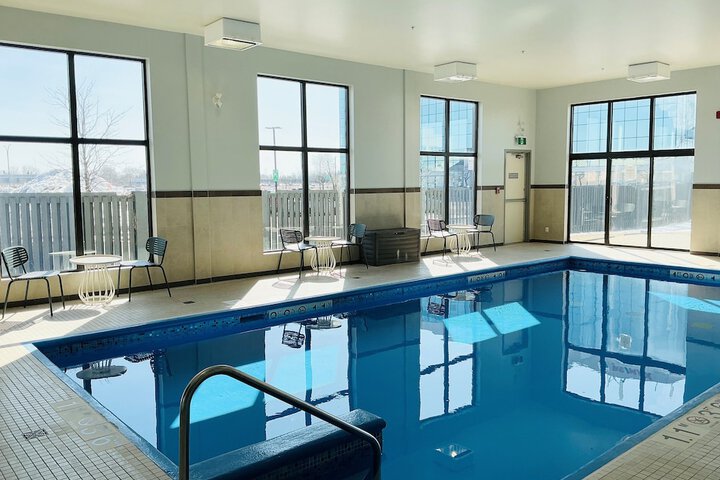 Spark by Hilton Montreal Brossard