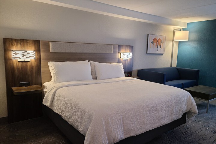 Holiday Inn Express & Suites Ft. Lauderdale N - Exec Airport by IHG