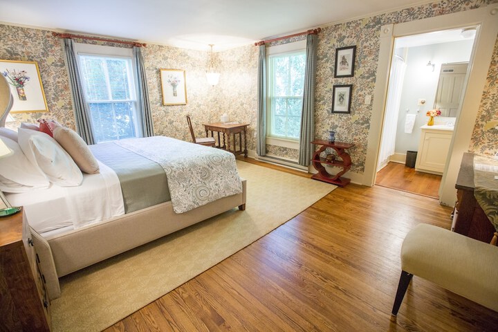 Room 21 of 31
