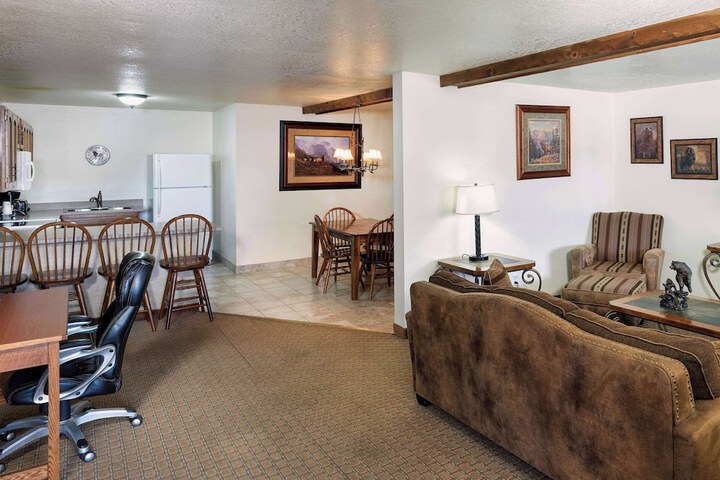 Room 42 of 113