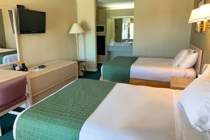 Room 19 of 46