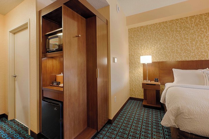 Room 21 of 28