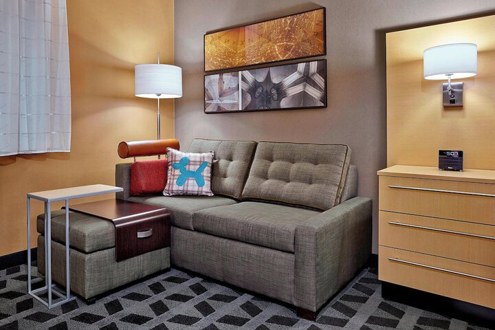 Room 40 of 65