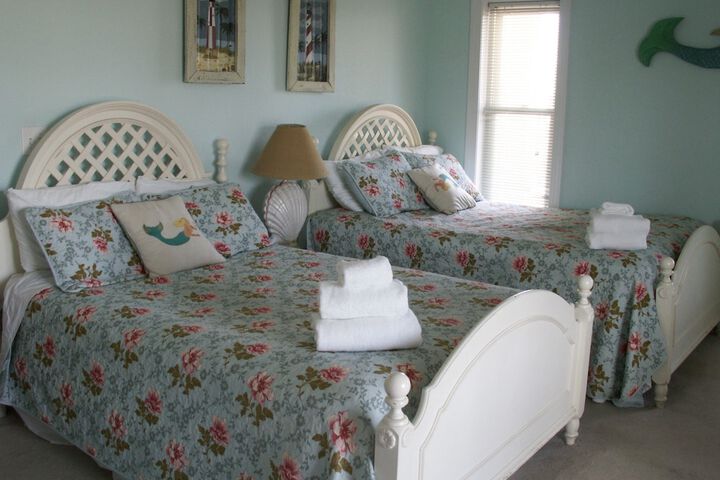 Room 37 of 61