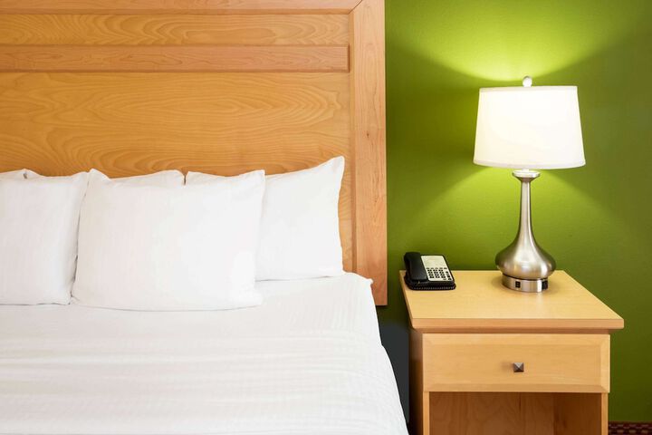 Room 34 of 54