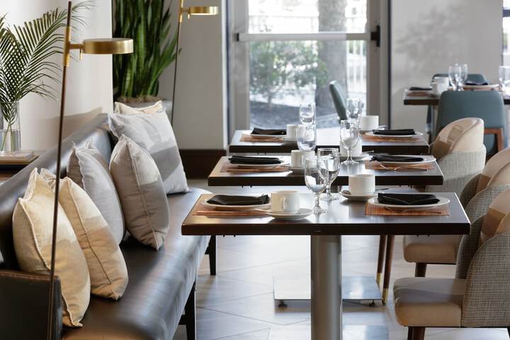 Dining 66 of 86