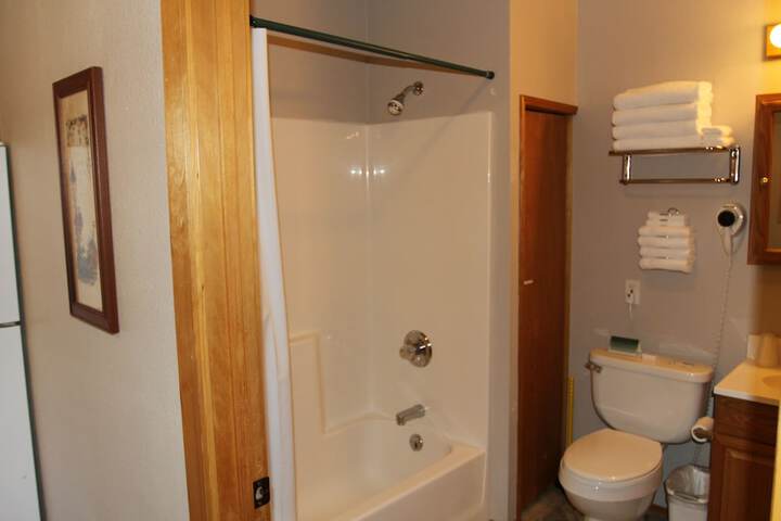 Room 52 of 188