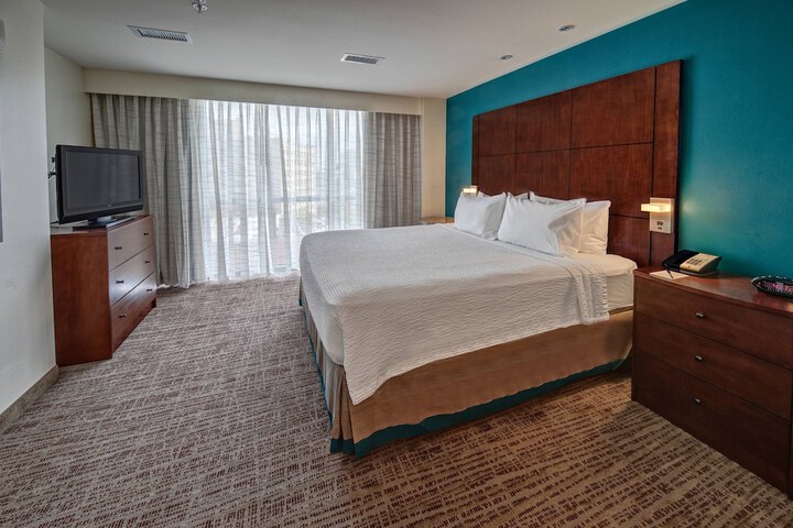 Room 25 of 44