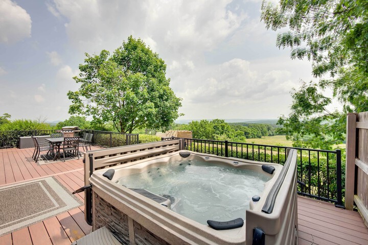 Rural Dutch Country Retreat - Private Hot Tub