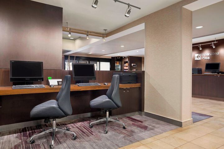 Courtyard by Marriott Springfield