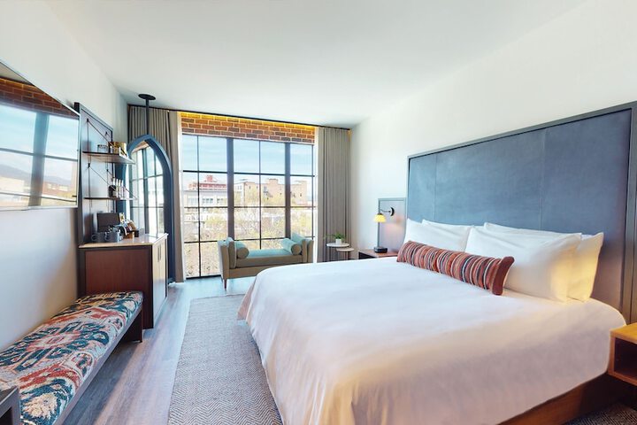 Room 38 of 57