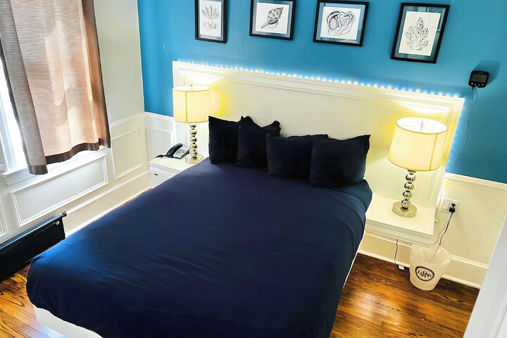 Room 19 of 29