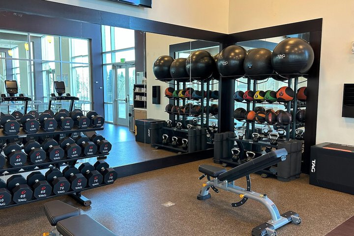 DoubleTree by Hilton Bay City - Riverfront