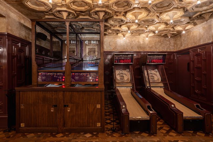 Lafayette Hotel & Club