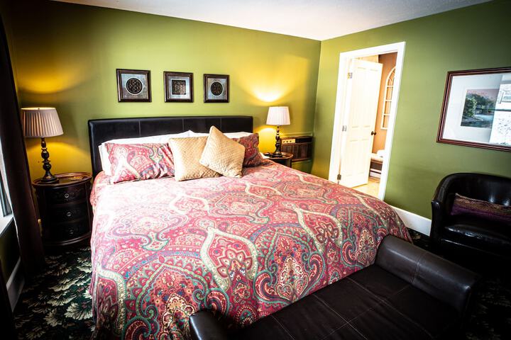 Room 25 of 65