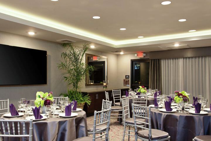 Hilton Garden Inn Irvine / Orange County Airport