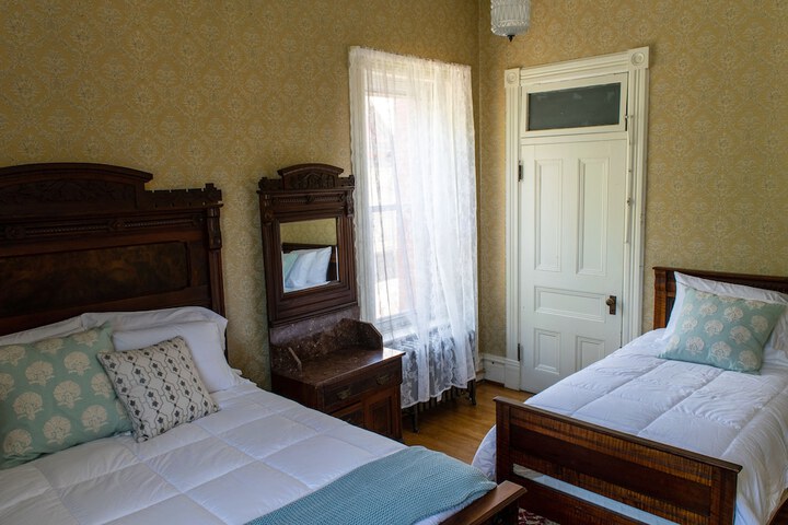 The Shepherds Inn
