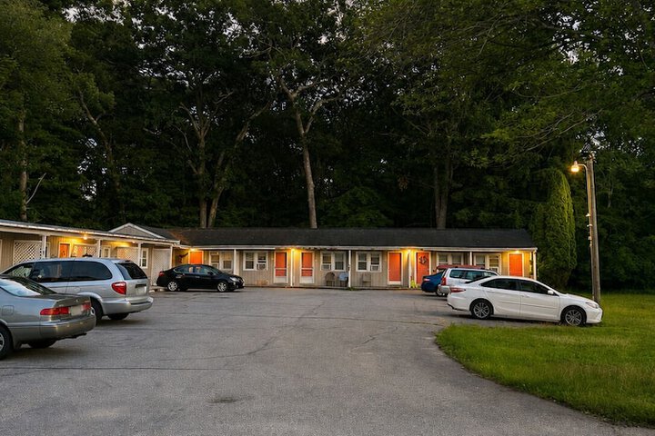 BEACHWAY MOTEL