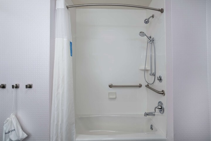 Room 20 of 31