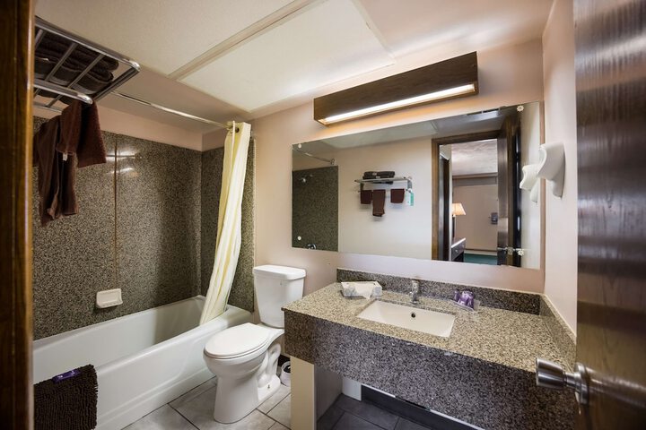 Travelodge by Wyndham Oakley