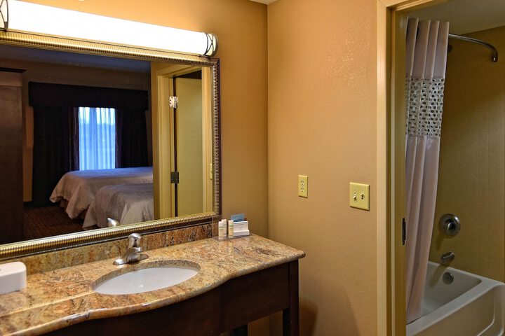 Room 26 of 49