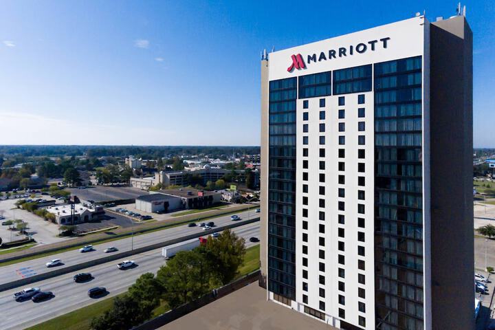 Hotel 4 of 77