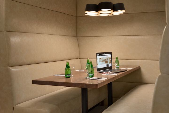 Lounge 80 of 95