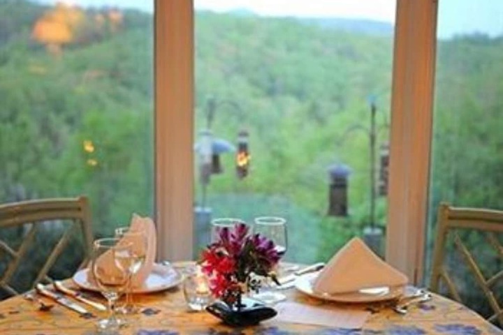 Dining 85 of 91