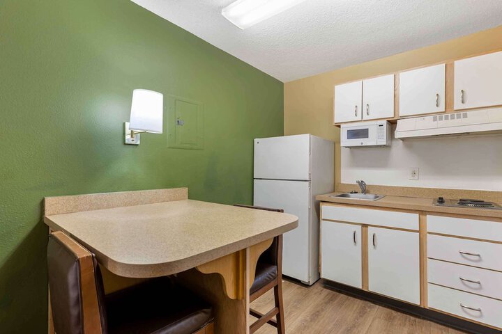 Extended Stay America Select Suites Denver Cherry Creek