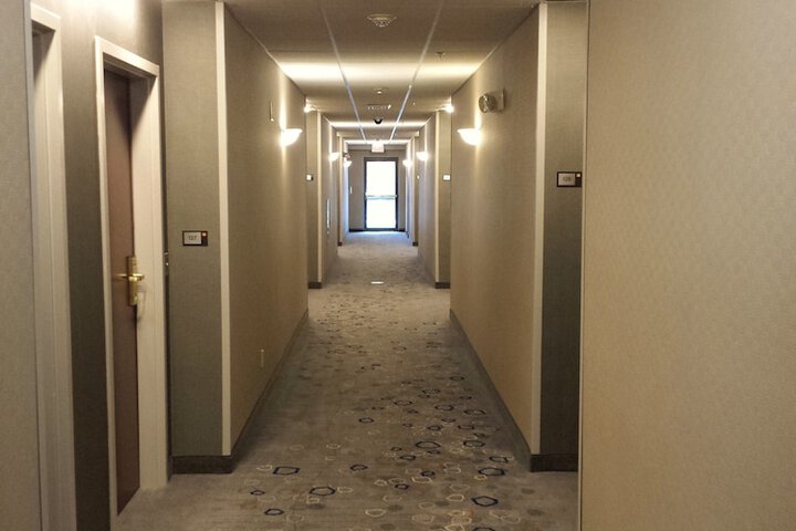 Ballroom/Hall 66 of 73