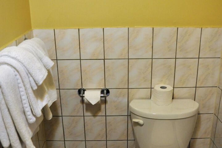 Room 32 of 39