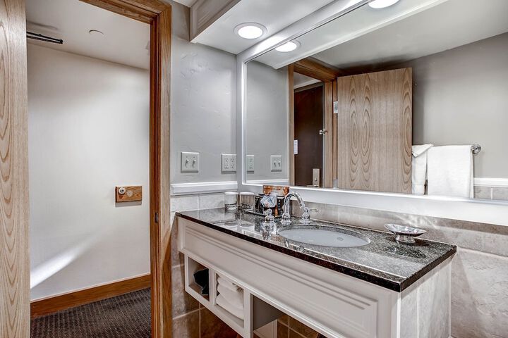 Keystone Lodge & Spa a Vail Resorts Property