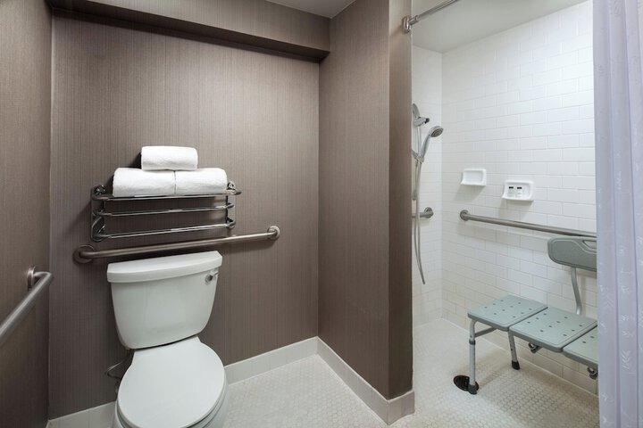 Sheraton Fairplex Suites & Conference Center