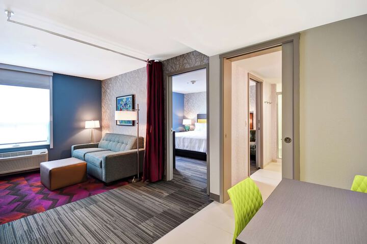 Room 25 of 40